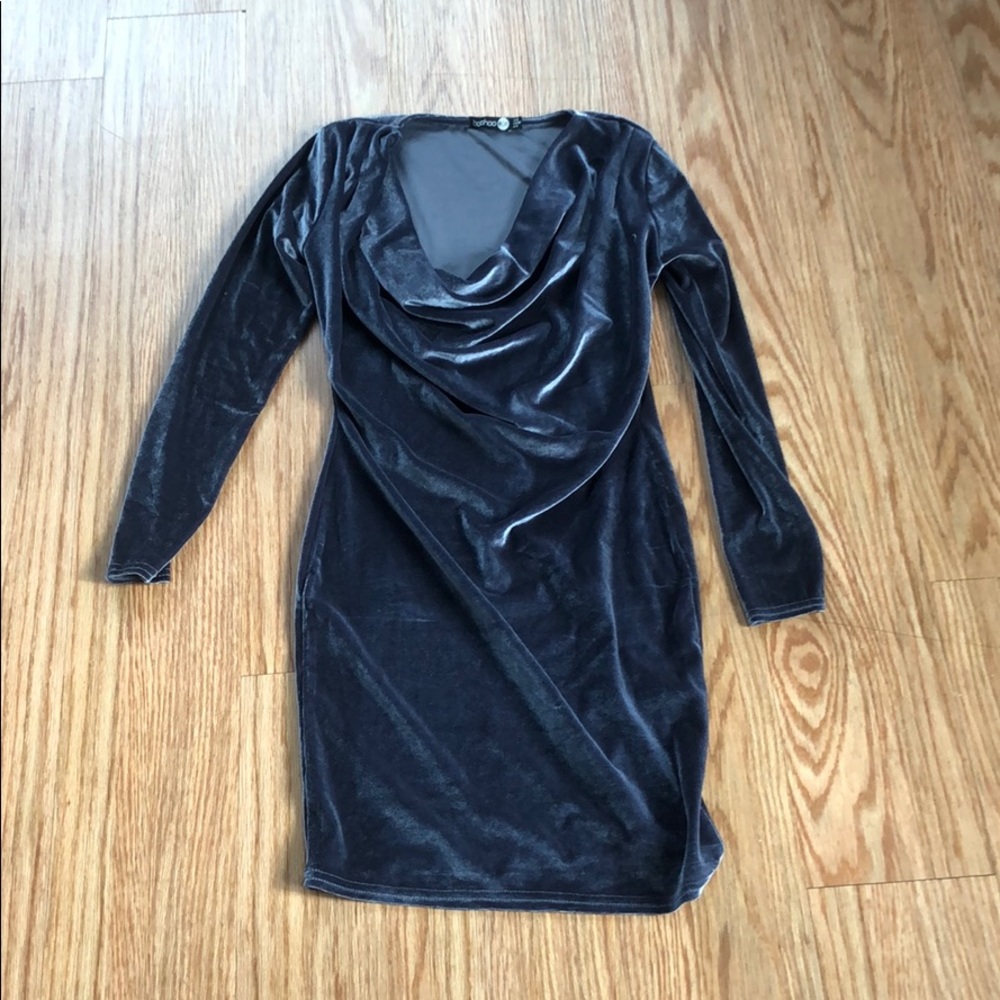 Boohoo Long Sleeve Velvet Dress